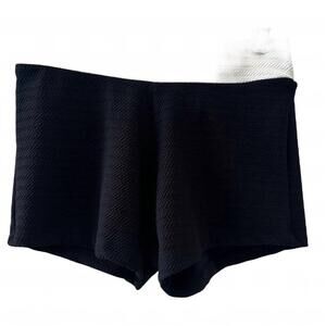 NEW LES TOUT PETITS girl's banded short in black/white